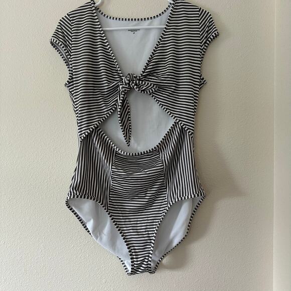 Altheta Womens One Piece Swim Suit Size LT Tie Front Beach Vacation Resort - Picture 2 of 11